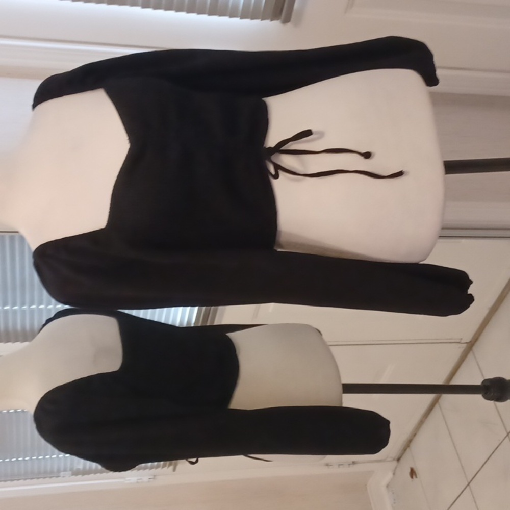 4/$80 Black Rutched Front Blouse - Size Large